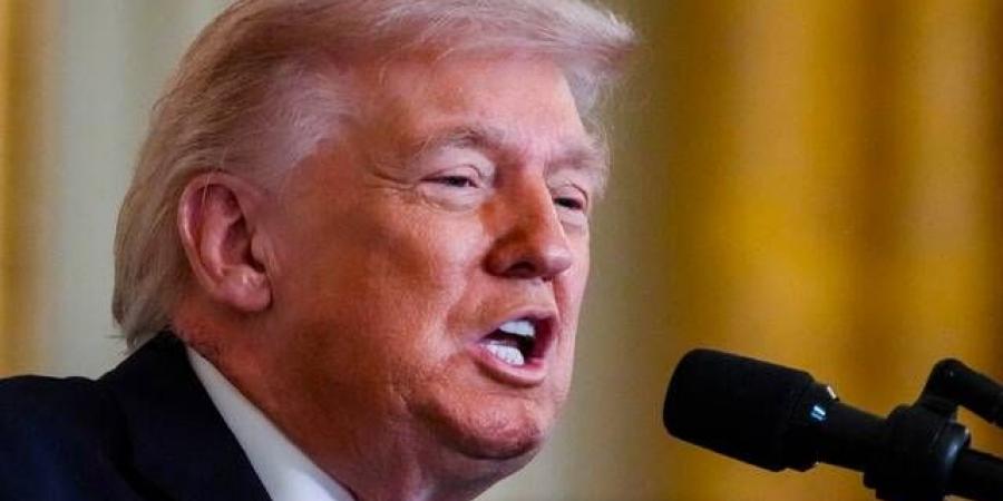 ترامب: يمكننا فتح مضيق هرمز والاستيلاء على النفط وتحقيق ثروة