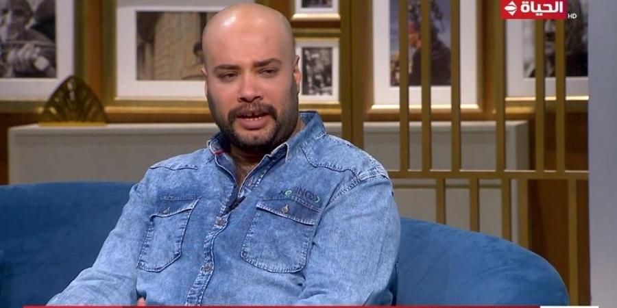 اليوم.. حاتم صلاح يستقبل عزاء والده في مسجد الرحمن الرحيم