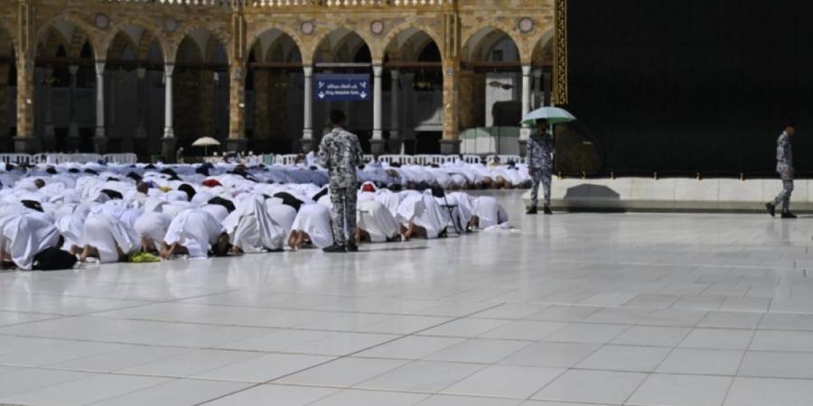 كيف يبقى رخام صحن المطاف باردا نهارا؟