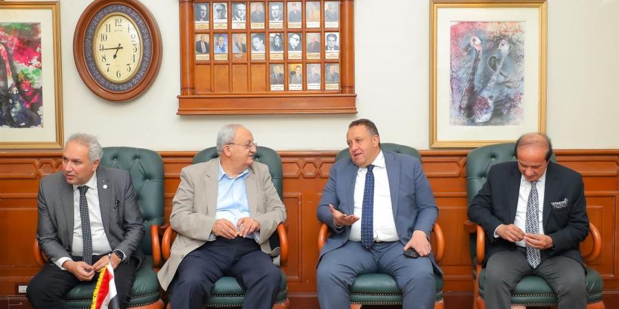 نقيب المهندسين يبحث مع وفد “آشري- القاهرة” تعزيز التعاون وتأهيل المهندسين وفق المعايير الدولية
