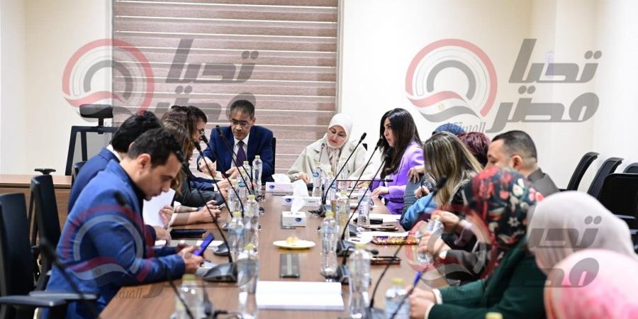 لمناقشة الآليات الإعلامية أمام الشائعات.. بدء اجتماع إعلام النواب بحضور ضياء رشوان