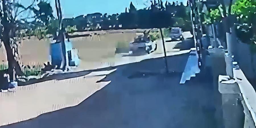 بيتنا اتخرب .. شقيقان يستغيثان بعد قيام 3 أشخاص يستقلون سيارة بالشرقية بسرقة أنابيب ومبلغ مالي منهما