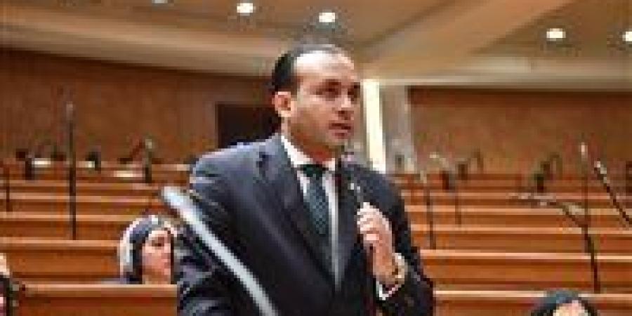 النائب عمرو فهمي يطالب بإعادة ضبط القيمة الإيجارية لأراضي الأوقاف والإصلاح الزراعي