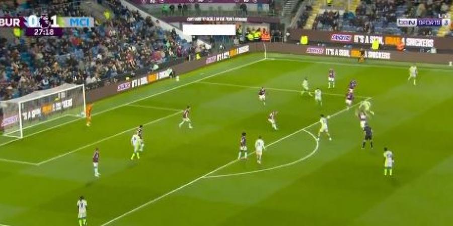 بيرنلي ضد مان سيتي.. انطلاق الشوط الثاني من مباراة مانشستر سيتي وبيرنلي في الدوري الإنجليزي الممتاز