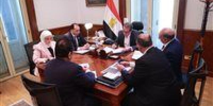 وزير الصحة يتابع أعمال اللجنة العليا للمسؤولية الطبية وسلامة المريض