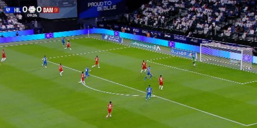 الهلال ضد ضمك.. ملخص اهداف ونتيجه مباراة الهلال وضمك في دوري روشن السعودي بعد مرور 15 دقيقة