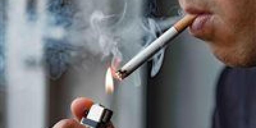 بريطانيا تسن قانونًا يمنع فئات عمرية من التدخين مدى الحياة