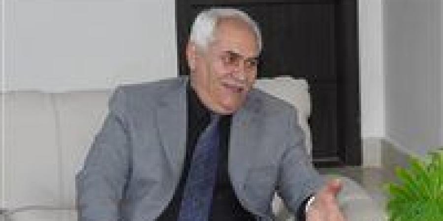 وصول محمد حسن جلود للقاهرة قبل بطولة العالم للناشئين لرفع الأثقال 2026