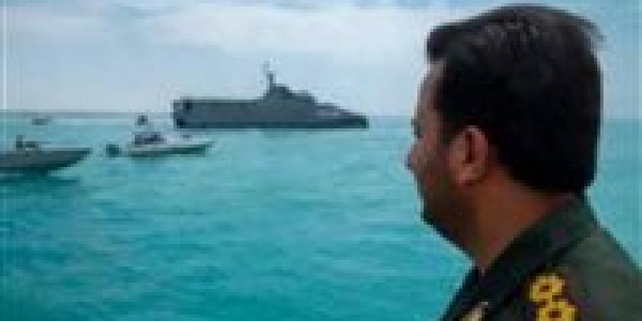 الحرس الثوري الإيراني: سنستهدف أي قوة أجنبية تقترب من مضيق هرمز