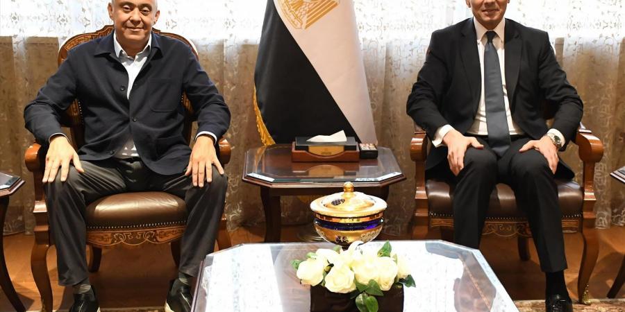 وزير الشباب والرياضة يبحث التعاون مع المتحدة للرياضة