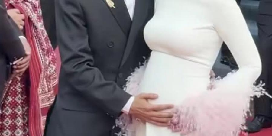 على هامش مهرجان كان.. ليلى زاهر تكشف نوع جنينها