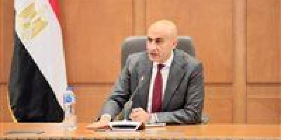 وزير التعليم يعلن تشكيل لجان متابعة للمدارس الدولية أثناء امتحانات مواد الهوية الوطنية