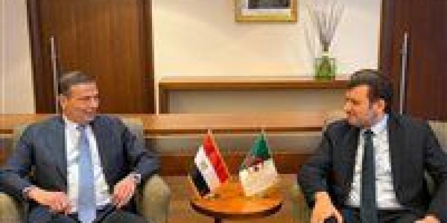 وزير الزراعة يبحث مع نظيره الجزائري تعزيز التعاون المشترك وتحقيق الأمن الغذائي المستدام