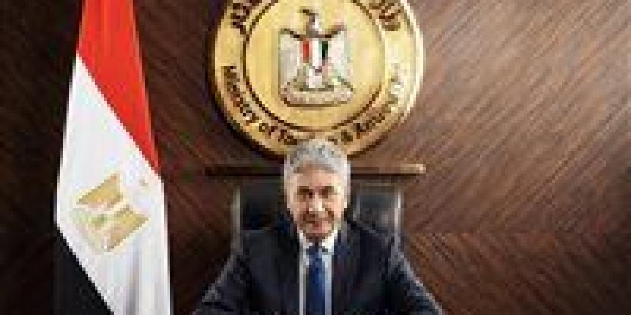 استعداداً لاستقبال ظاهرة الكسوف الكلي للشمس.. وزير السياحة يصدر قراراً بتشكيل لجنة للتجهيز لتنظيم فعاليات الحدث