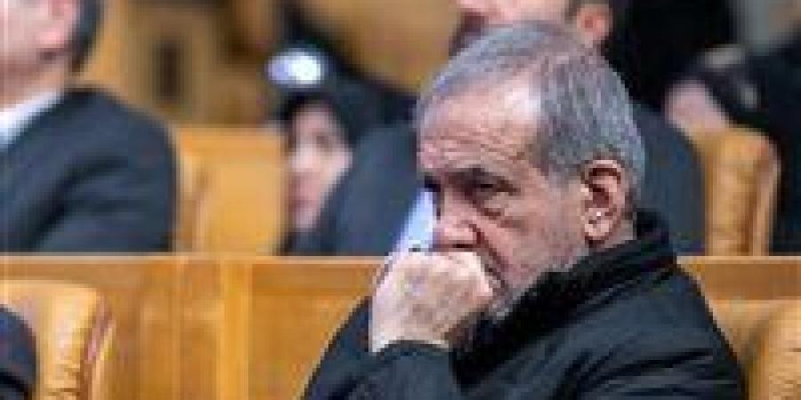«انقسام داخل السلطة».. القضاء يعطل قرار الرئاسة الإيرانية بإعادة الإنترنت
