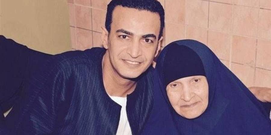 بتر كامل للساق اليمنى.. سمسم شهاب يعلن خضوع والدته لعملية جراحية صعبة