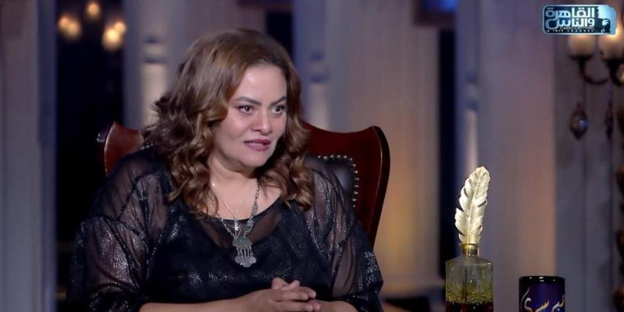 بسبب مصطفى محمود.. كاملة أبو ذكري تنفي خلافها مع خالد النبوي: "أستاذي وأخويا.. عيب الكذب ده"