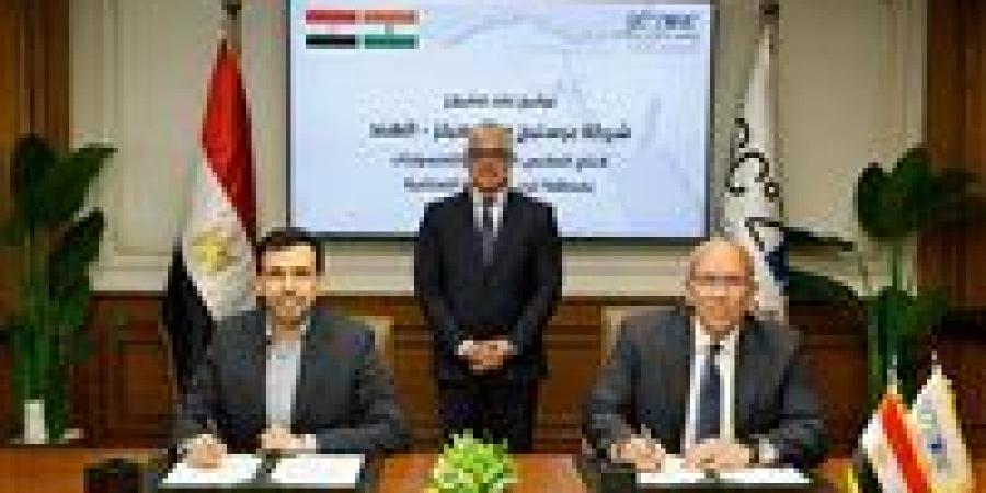 باستثمارات 20 مليون دولار.. رئيس اقتصادية قناة السويس يشهد توقيع عقد مشروع شركة «برستيج دينم ميلز» الهندية