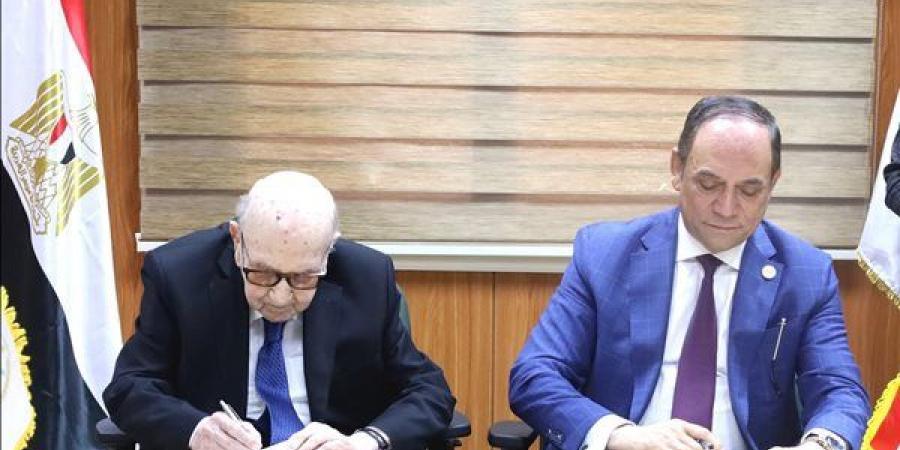 النيابة الإدارية توقع مذكرة تفاهم مع ممثل جامعة الدول العربية لتبادل الخبرات