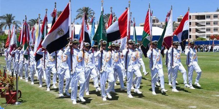 أبو الغيط يشهد تخرج الدفعة 105 لـ «النقل البحري» بالأكاديمية العربية