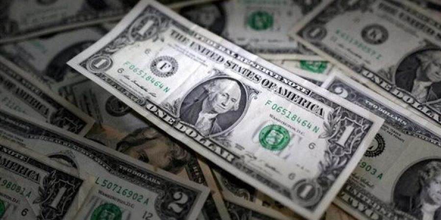 الدولار يتراجع 34 قرشا بالبنوك ويهبط لأقل من 50 جنيها بمنتصف تعاملات الأربعاء