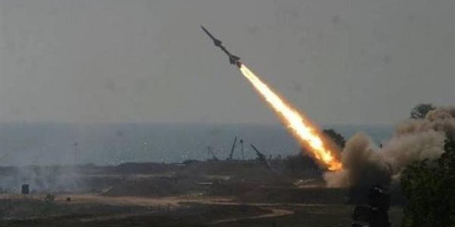 جيش الاحتلال يطلق صاروخا على مسيرة بجنوب لبنان