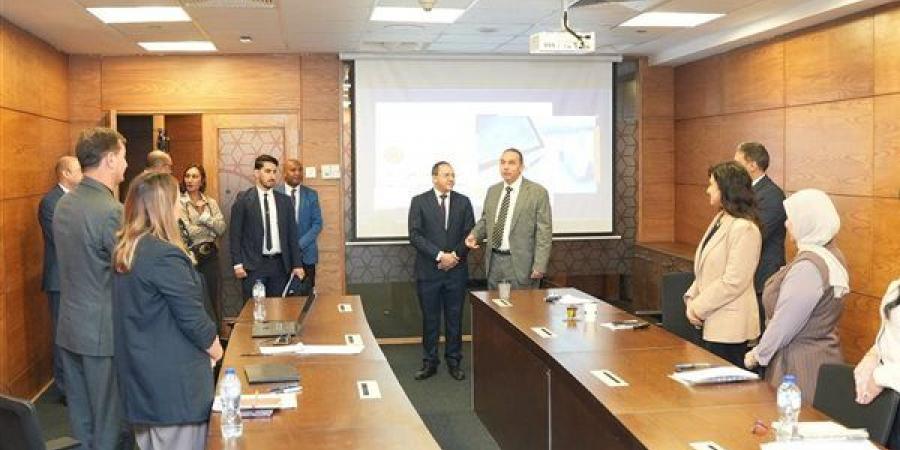 هيئة الرقابة المالية تستضيف وفدًا من لجنة تنظيم عمليات البورصة الجزائرية