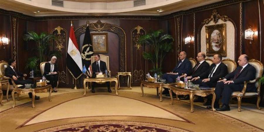 وزير الداخلية يستقبل فيصل شاهكار المُستشار الشُرطي لمنظمة الأمم المُتحدة