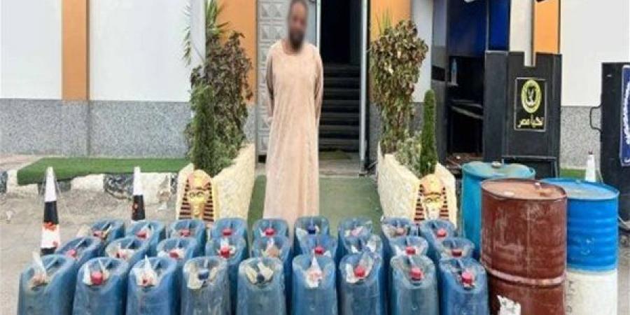 ضبط 12 ألف لتر مواد بترولية قبل بيعها في السوق السوداء بالأقصر وأسوان