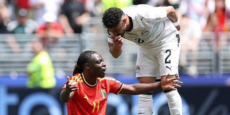 بعد طرد لاعب باراجواي، صحيفة بلجيكية تثير الجدل بشأن واقعة ياسر إبراهيم بكأس العالم