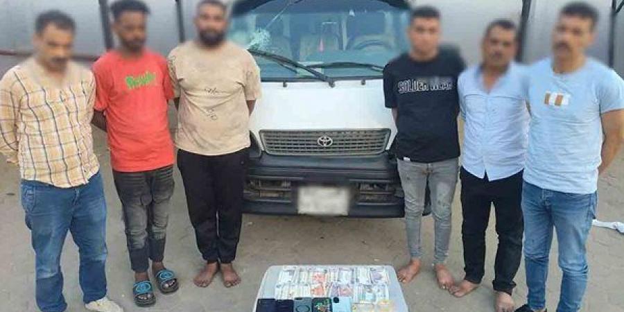 أخبار الحوادث اليوم، كواليس جديدة واتهامات متبادلة بين "مروان وجودي".. القبض على ضابطة شرطة مزيفة.. وعصابة تنتحل صفة رجال شرطة للاستيلاء على أموال