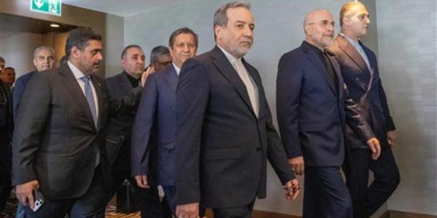 اعتراضًا على تهديدات ترامب، الفريق الإيراني يغادر موقع المفاوضات