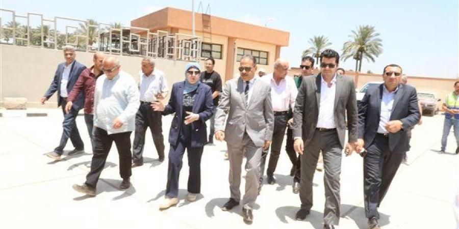 محافظ الشرقية يتفقد مشروع صرف صحي أولاد سيف -الروضة ببلبيس