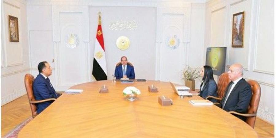 السيسي يوجه بضرورة وجود برنامج موحد للحماية الاجتماعية