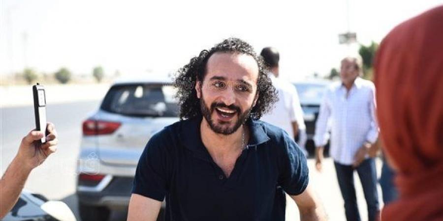 بعد قليل، نظر استئناف أحمد دومة على حكم حبسه سنة بتهمة نشر أخبار كاذبة