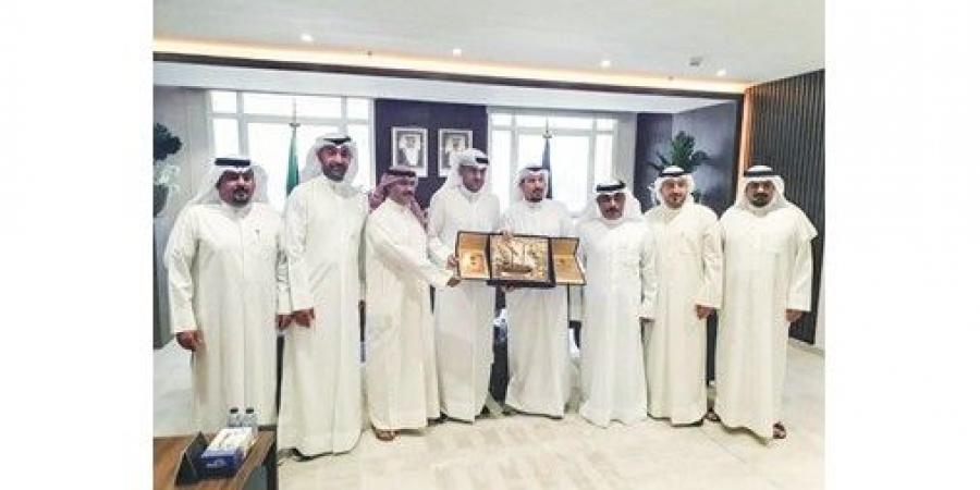 مدير «هيئة الشباب والرياضة» بالتكليف يستقبل رئيس وأعضاء مجلس إدارة النادي الكويتي الرياضي للصم