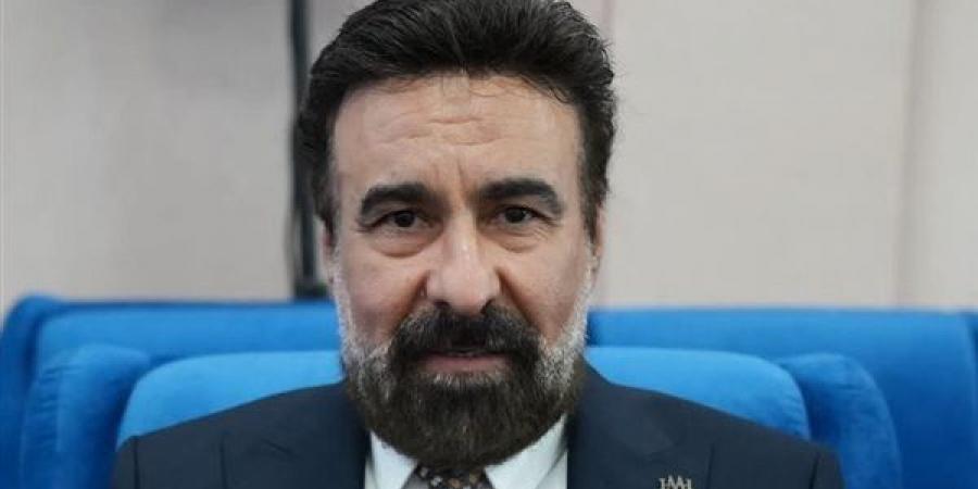 طارق الدسوقي: أقرأ عملا جديدا واستعد لعرض مسرحية الملك لير