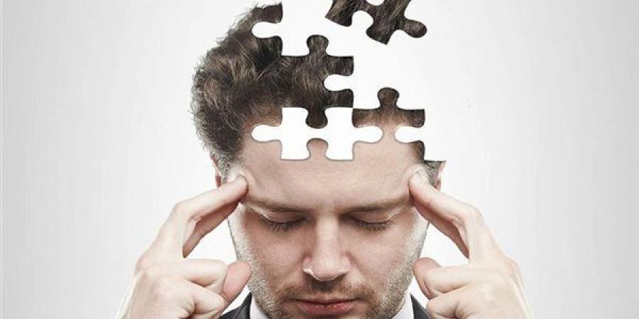 عادات تضعف الذاكرة والتركيز، والحل في 7 أطعمة تدعم صحة المخ