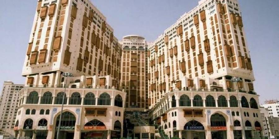 "مكة" توقع عقد تجديد غرف الفندق والأبراج مع "الجذور المبتكرة" بـ372 مليون ريال