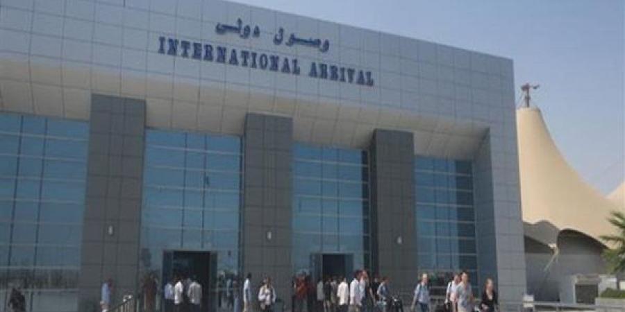 بالورود والشوكولاتة، مطار الغردقة يستقبل أول رحلة من فيينا