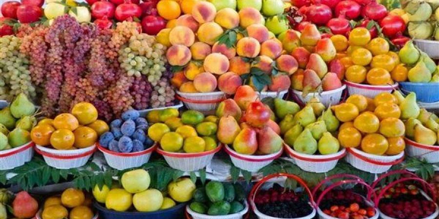 أسعار الفاكهة اليوم، انخفاض الخوخ والتين البرشومي 10 جنيهات وارتفاع الموز