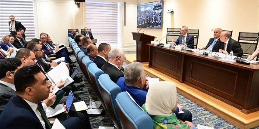 وسط إشادة بإنجازات الجهاز، ترحيب برلماني بمشروع قانون مستقبل مصر