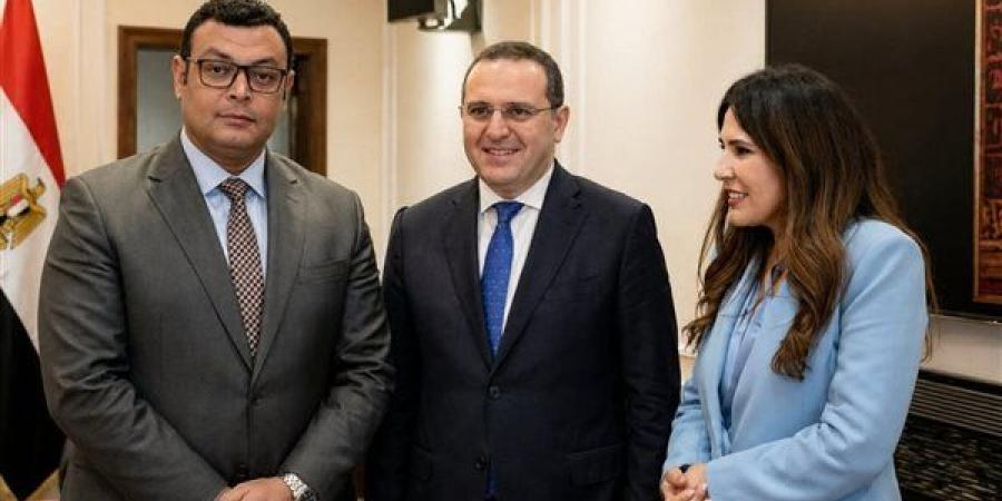 من الشربيني إلى المنشاوي، كيف خرجت وزارة الإسكان من نفق الروتين الإداري؟