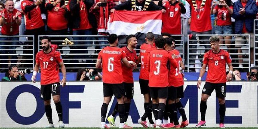 بعلم مصر، استقبال بعثة منتخب الفراعنة فور وصولها أرض الوطن