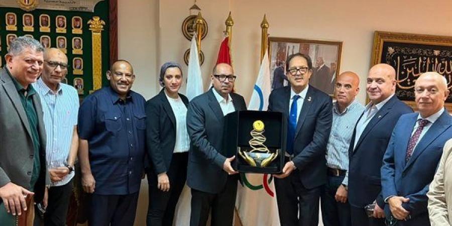 رئيس اللجنة الأولمبية المصرية يستقبل وفد "الأنوكا" لتعزيز العلاقات الرياضية القارية