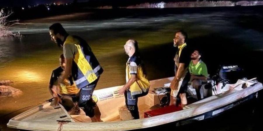مصرع طفلين وفقدان آخرين في غرق عبارة تقل 35 شخصا في نهر الفرات بسوريا (فيديو)