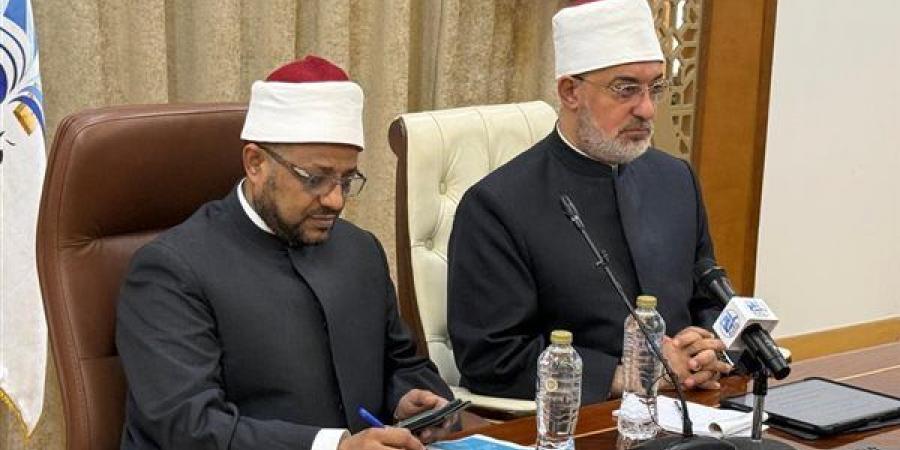 أمين البحوث الإسلامية: التسليم لطروحات الذكاء الاصطناعي من أبرز النوازل العقدية