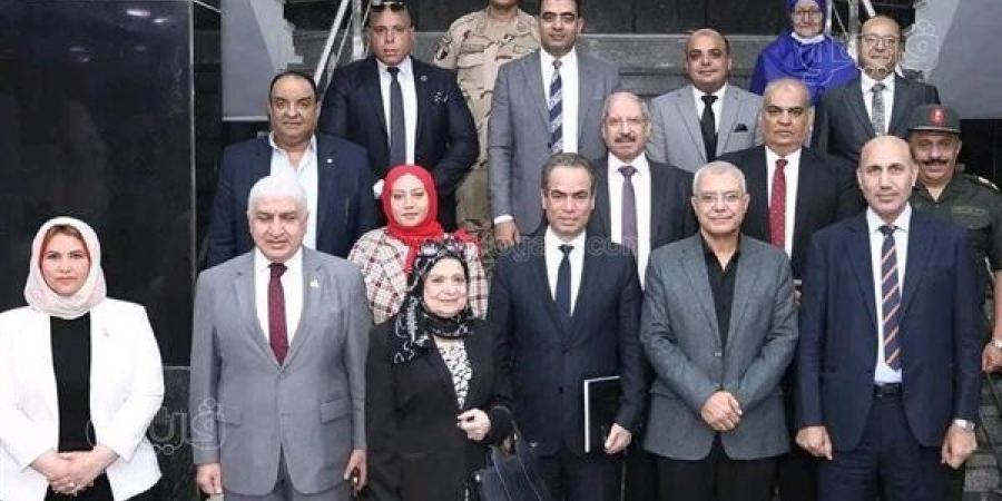 أحمد المسلماني يشارك في مناقشة رسالة دكتوراه حول "الهيئات الإعلامية المستقلة" بجامعة الزقازيق