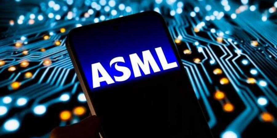 طفرة الذكاء الاصطناعي تقفز بأرباح ASML وترفع توقعاتها السنوية