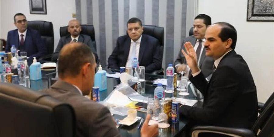 رئيس “إيجاس” يتابع خطط التطوير بشركة “صيانكو”